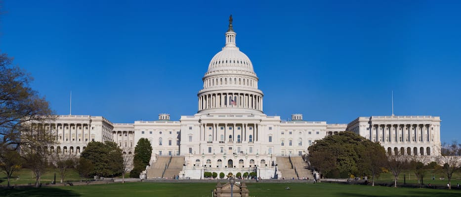 Capitol_Building_Full_View_featured