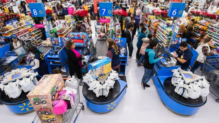 Thanksgiving holiday weekend sees record number of shoppers