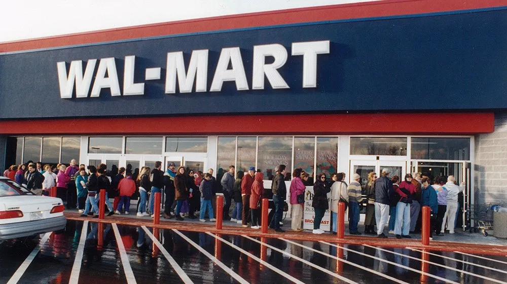 Walmart Canada celebrates 30th anniversary