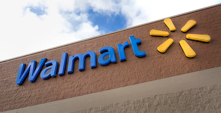 Walmart sees ‘positive momentum’ in 2Q