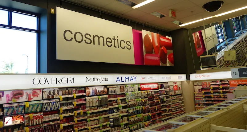 Walgreens rewards program adds beauty club