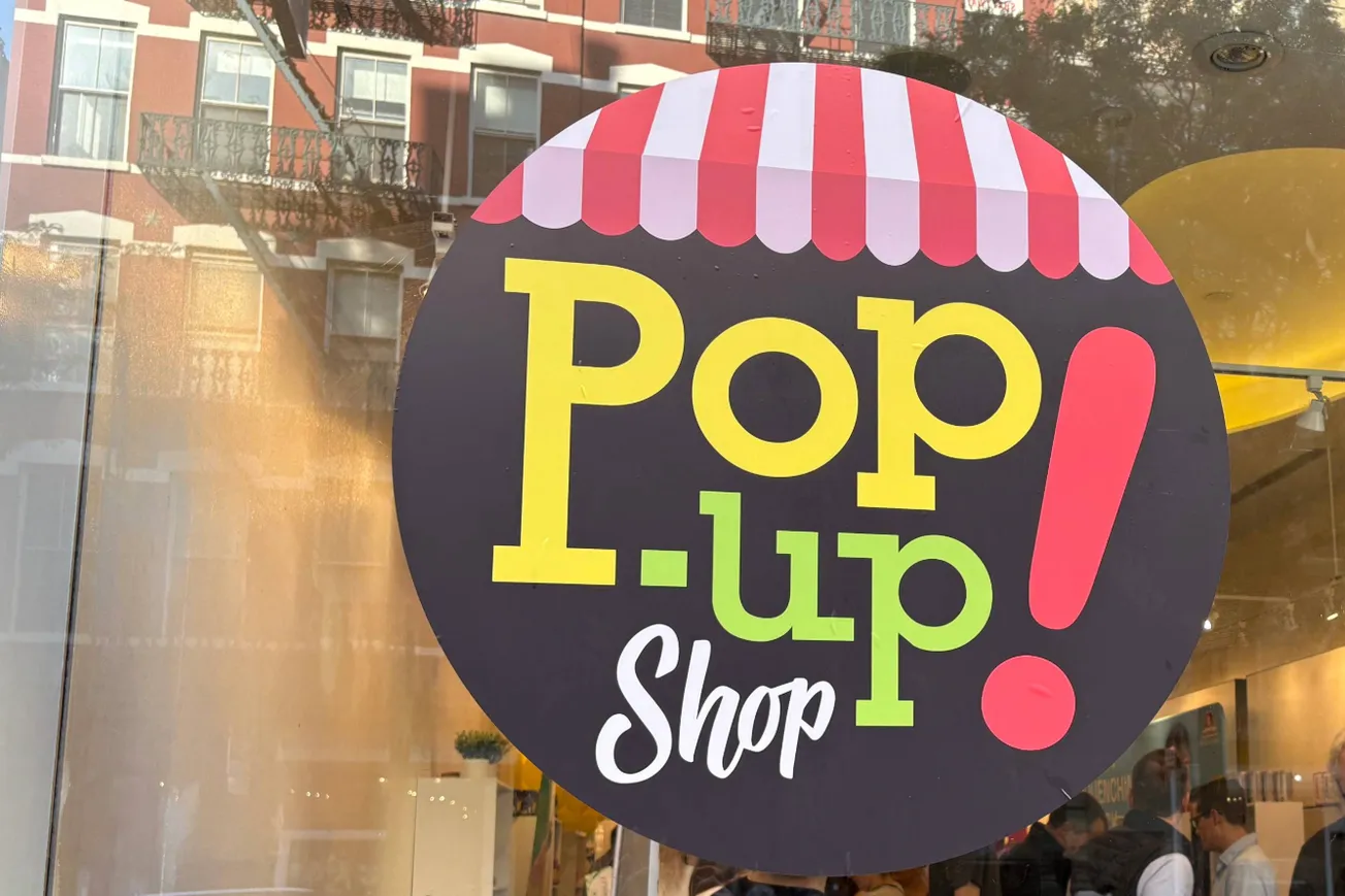 retailmediaIQ PoP-Up Store in SoHo draws crowds