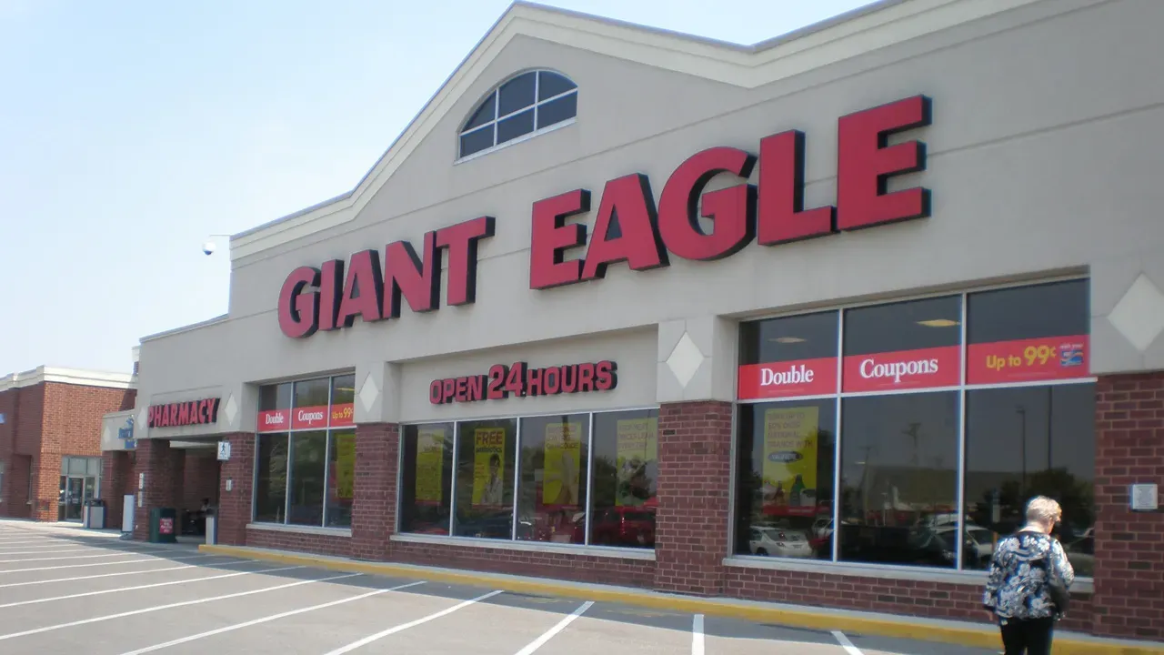 Giant Eagle invites shoppers to trade pennies for double-value Gift Cards