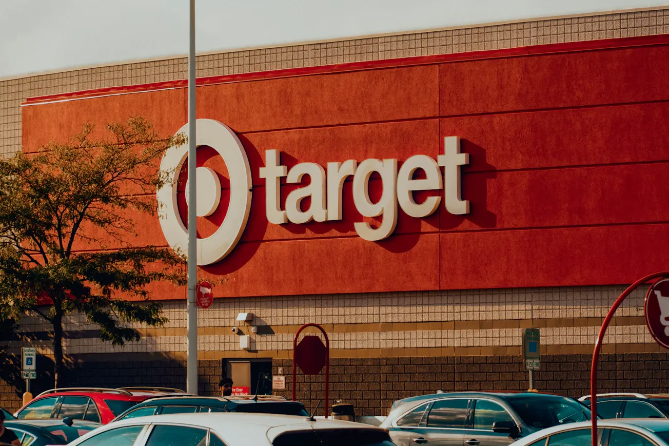 Target's Q4 profit beats expectations and company projects a return to growth in 2026
